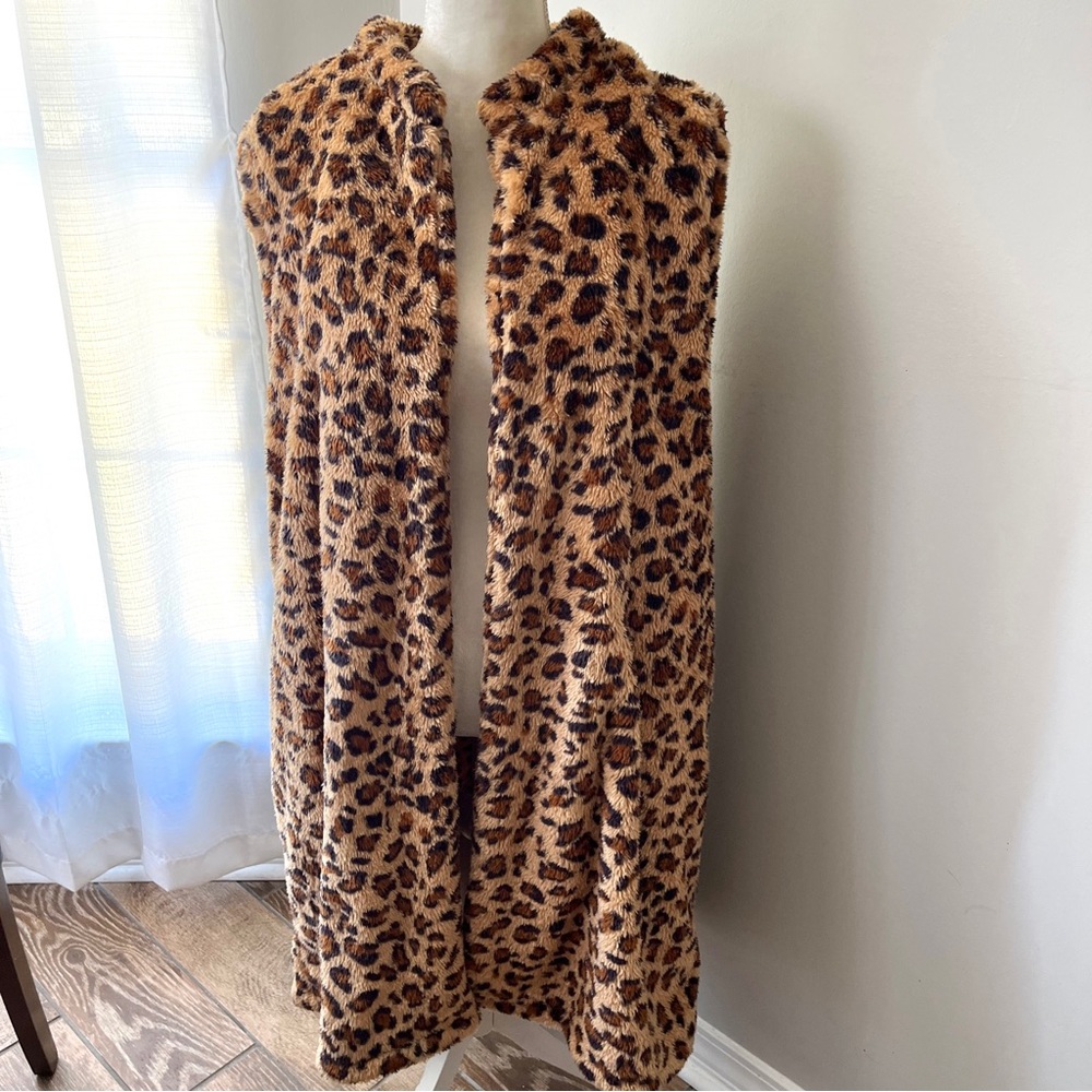 Suzanne Betro 4X Sherpa Long Cardigan Open Front Cheetah